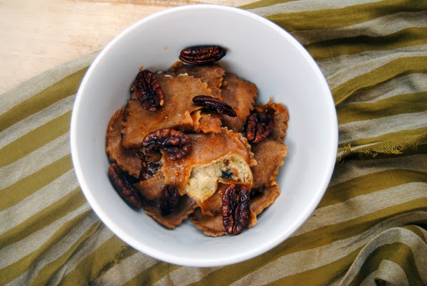 Fig & Gorgonzola Ravioli with Candied Pecans Recipe
